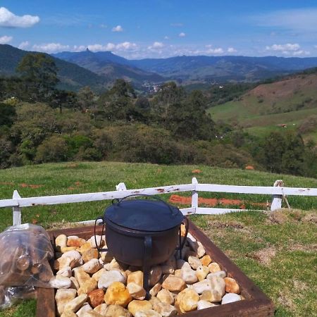 Chalés xanoti oferece Conforto e tranquilidade. Sapucaí-Mirim Exterior foto
