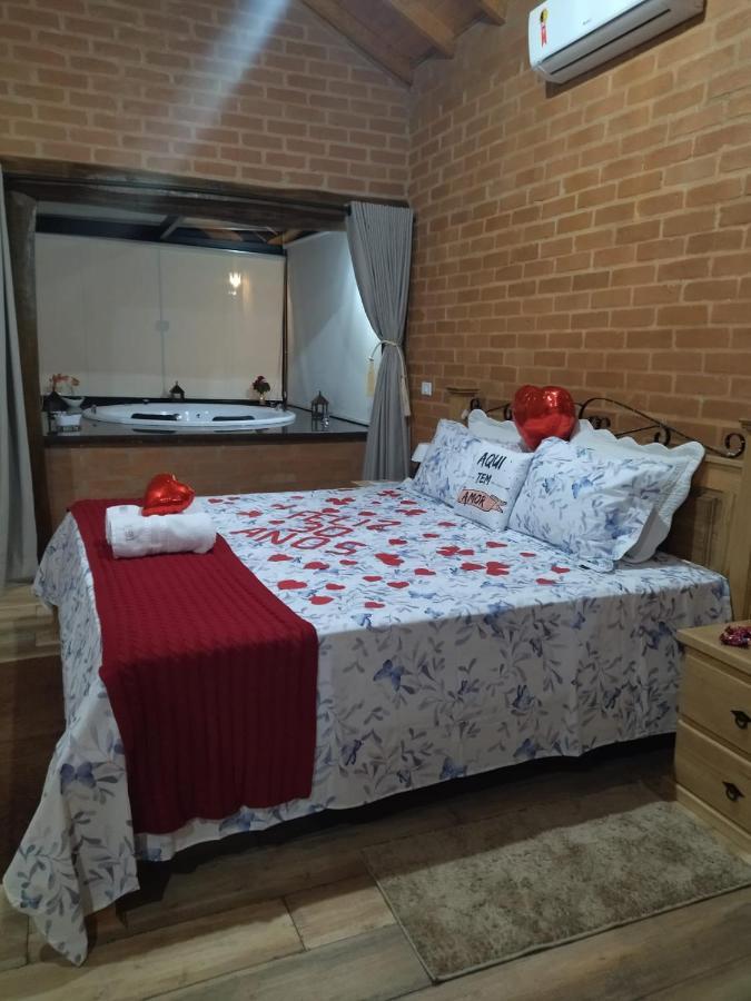 Chalés xanoti oferece Conforto e tranquilidade. Sapucaí-Mirim Exterior foto