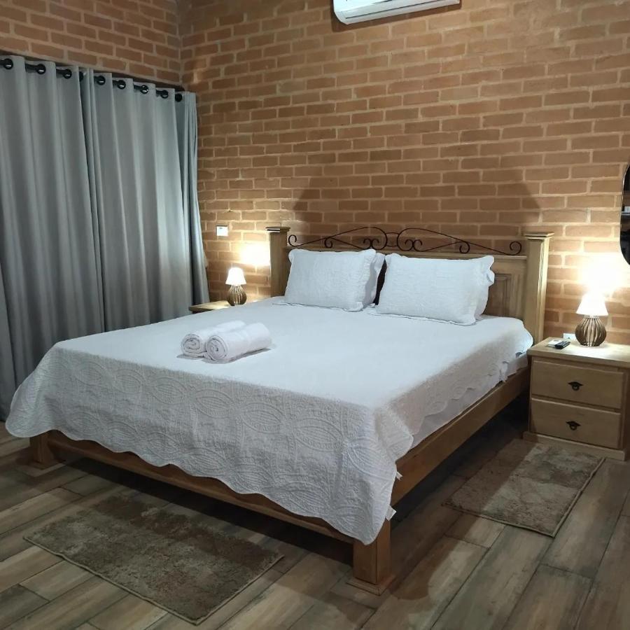 Chalés xanoti oferece Conforto e tranquilidade. Sapucaí-Mirim Exterior foto